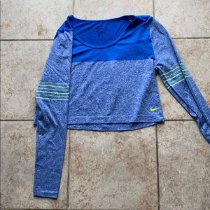 Nike - Cropped long sleeve